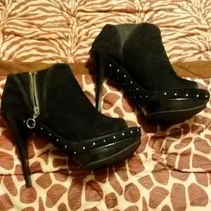 Bertinni peep-toe black booties, size 8.5